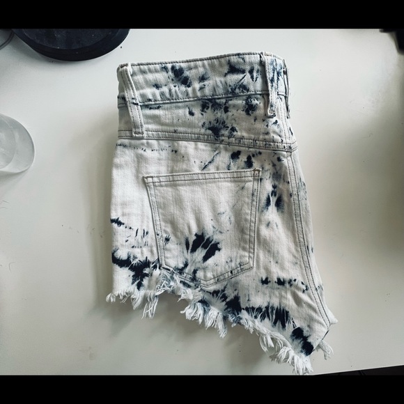 Guess Vintage High Waisted Denim Shorts - Picture 2 of 5